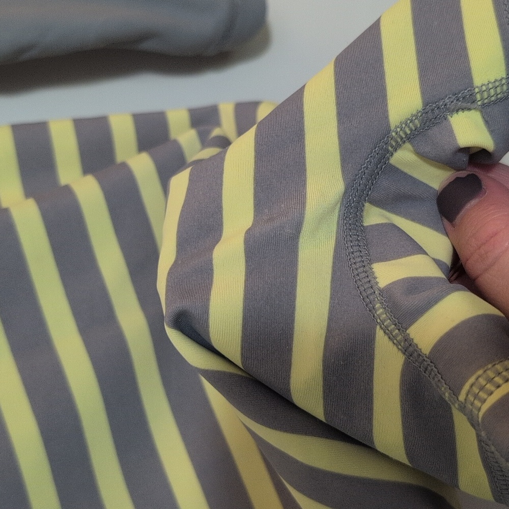 Tea Collection Swim Rashgaurd - Picture 5 of 5